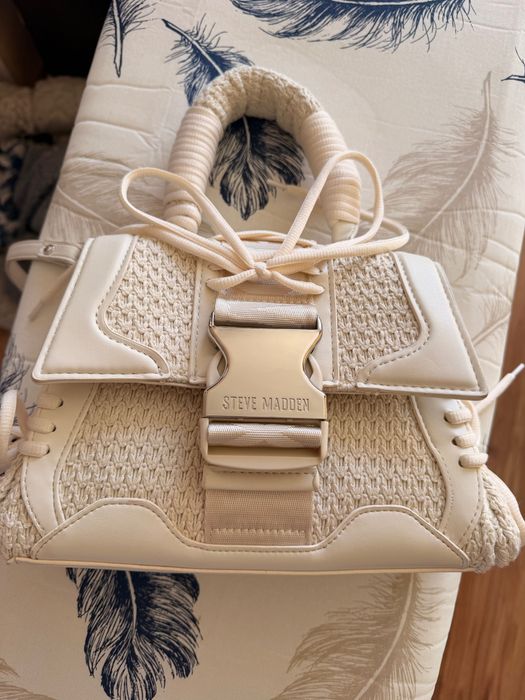 Прекрасна чанта Steve Madden
