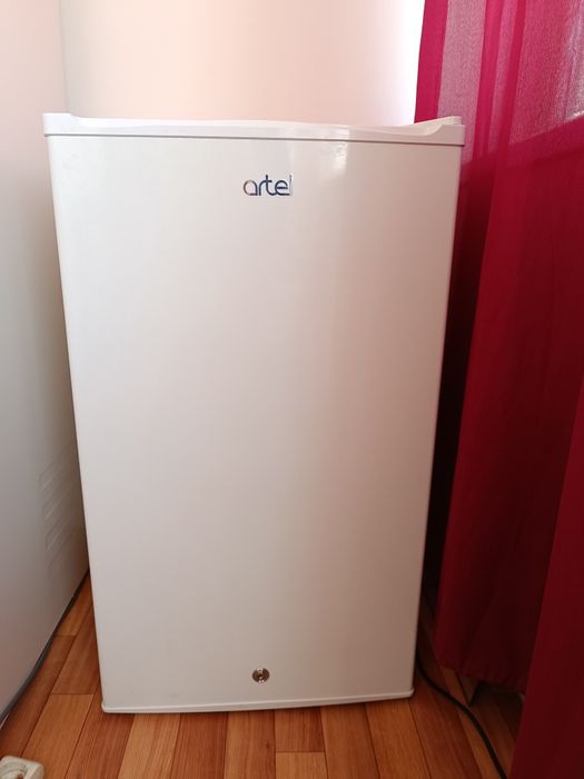 Холодильник " Artel"