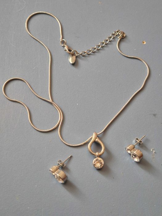 Ocazie ! Set bijuterii Yves Rocher  cu cristale Swarovski Elements