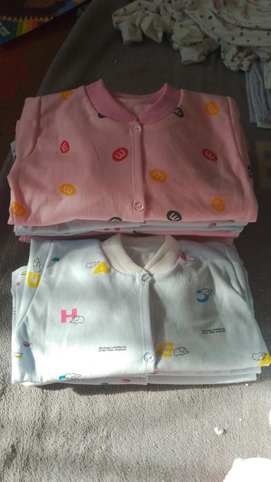 Chaqaloqlar kiyimchalari optom birinchi qoʻl