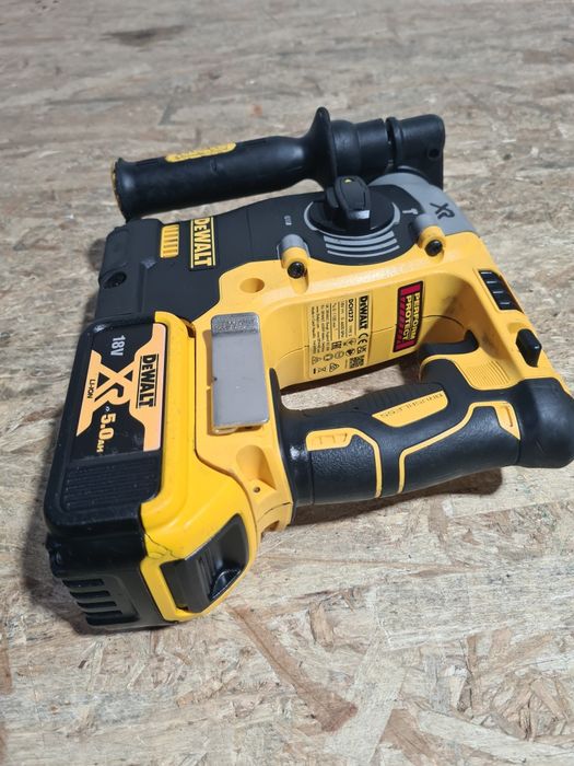 Rotopercutor SDS Plus DeWalt DCH273