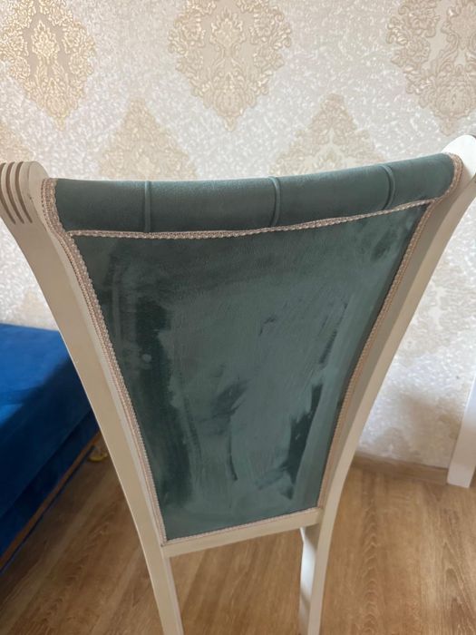 Продам Стулья 12 штук