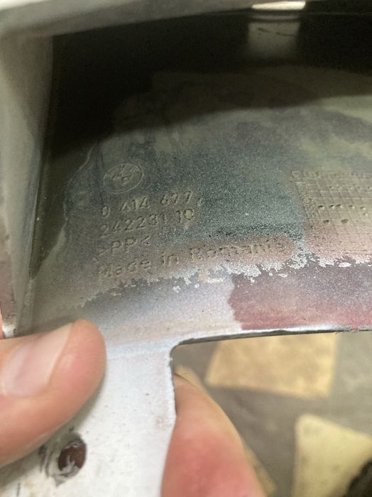 Брызговик передний левый БМВ X5 E70 / BMW X5 E70