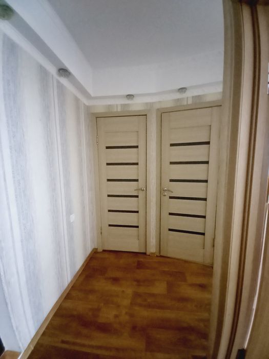 Продам 2 ком кв , центр, хозяин.
