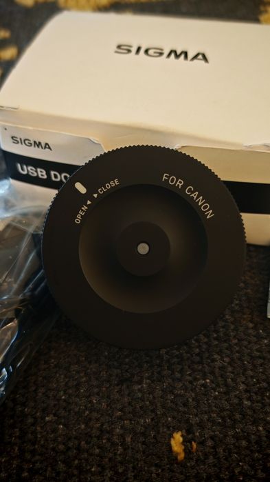 Sigma 85mm f/1.4 Art (EF) + Sigma USB Dock