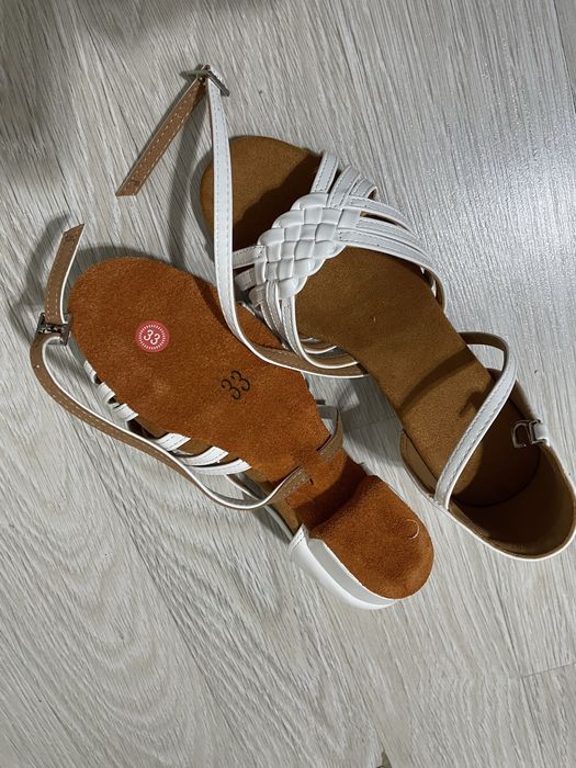 Туфли для бальных танцев