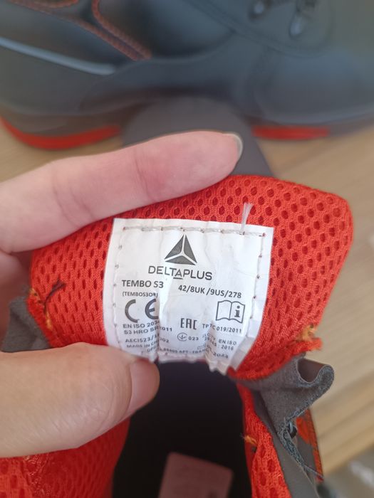 Мужские ботинки 42р