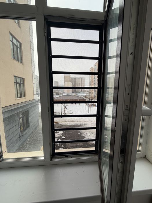 Москитные сетки для окон и решетки