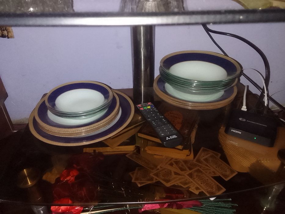 Продам тарелки набор, хрусталь