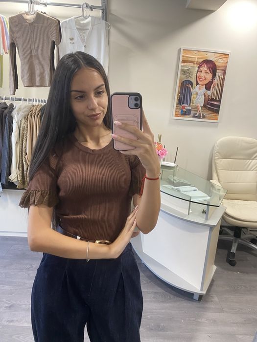 Супер сладка блузка с дантела налична в три цвята