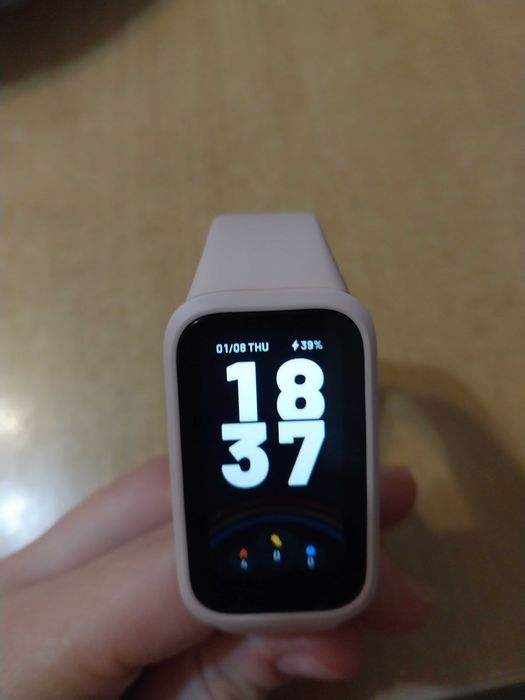 Продается фитнес браслет