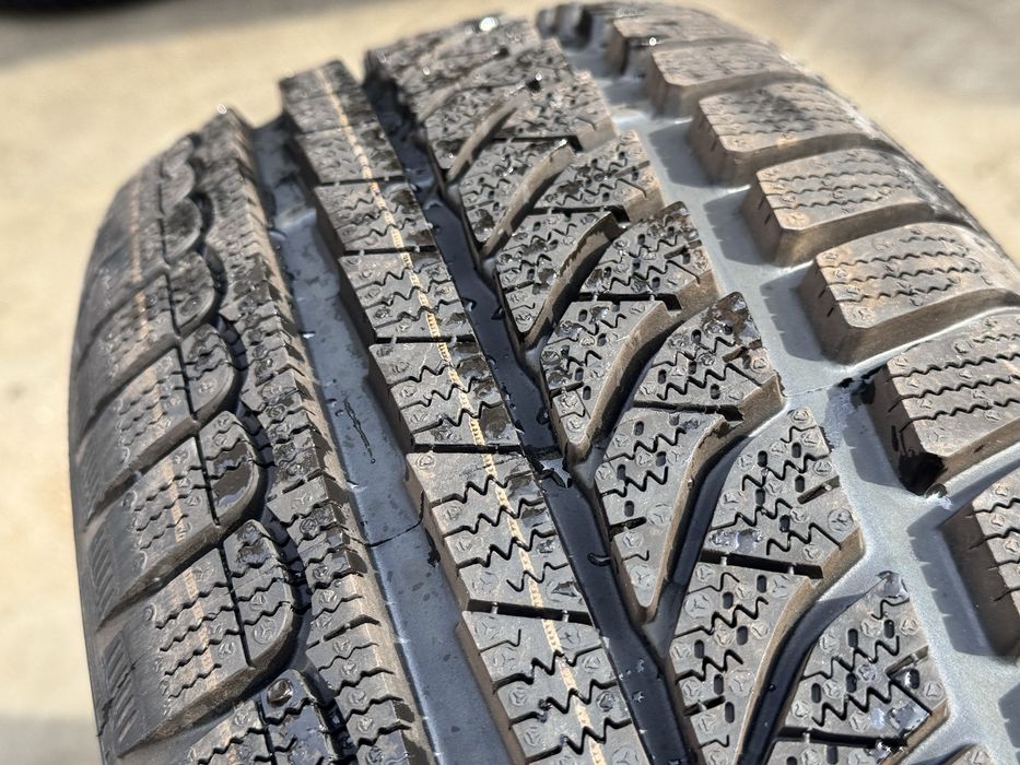 185/60/R14 Dunlop WinterResponse 1бр зимна нова