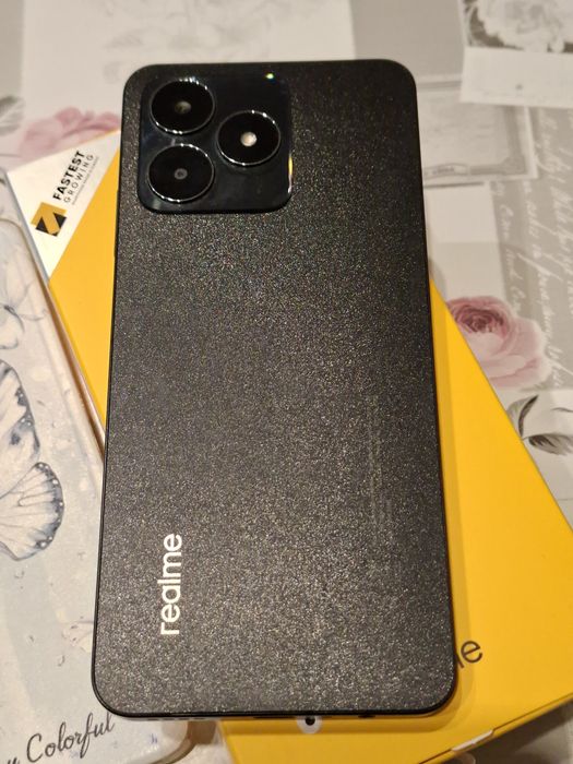 Телефон Realme C53