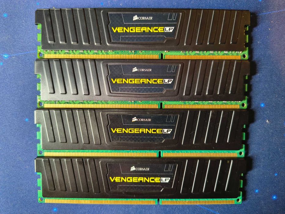 Corsair Vengeance LP 4x4GB DDR3 1600MHz CL9