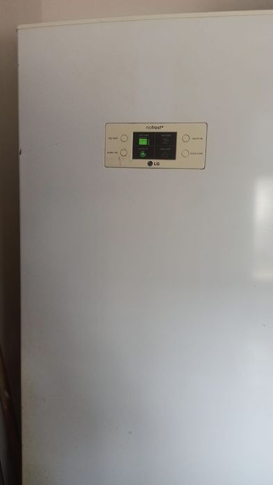 Холодильник LG..
