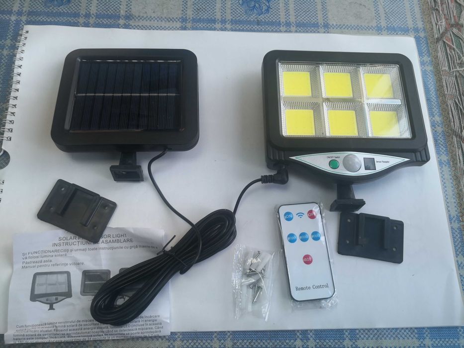 Lampa solara cu 6 led cob cu brate reglabile si telecomanda
