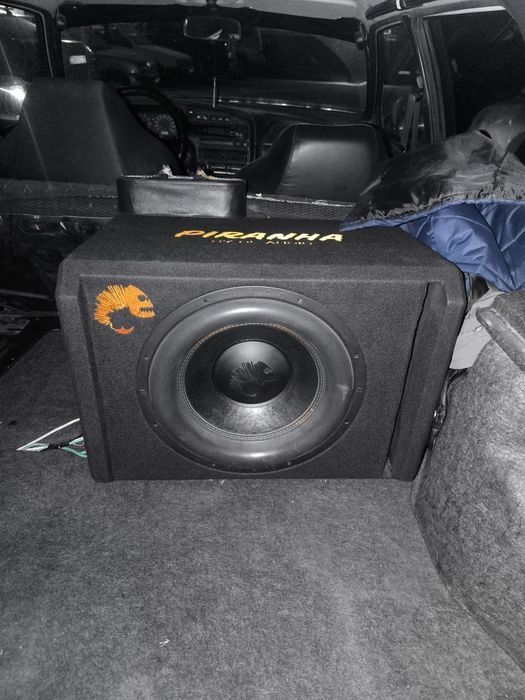 Сабвуфер Dl audio Piranha 15A V.2 Black