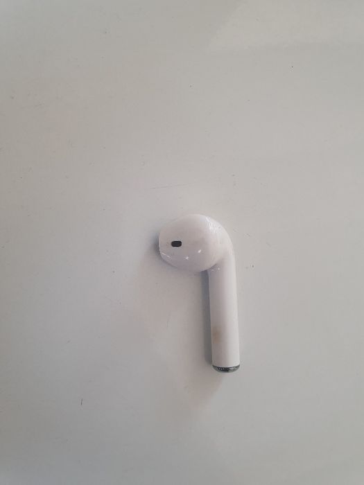 Airpods 1talik xolati yaxshi