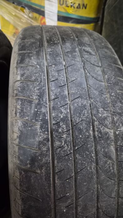 Летняя резина Bridgestone 235/55 R20