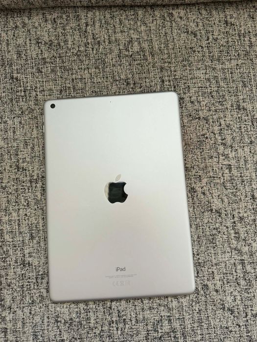 Apple Ipad 10.2(2021) pentru piese