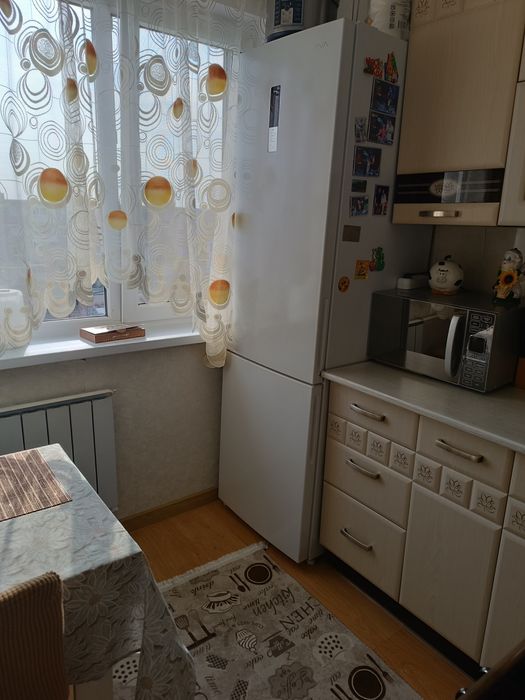 Продам 4х комнатную квартиру