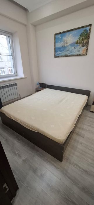 Кровпть двуспальняя