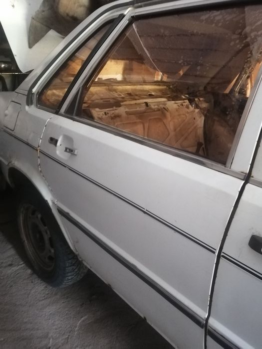 Запчасти audi 80 b2