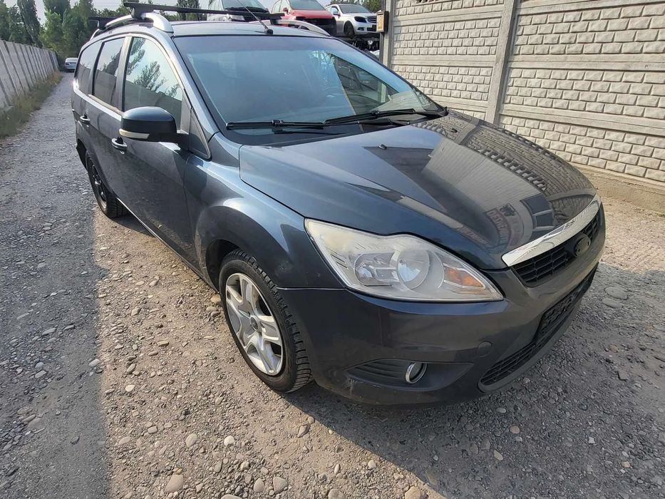 Dezmembram/ Usa fata dreapta/Usa spate dreapta/Focus 2/Usa stanga spate Ford Focus 2 breack facelift