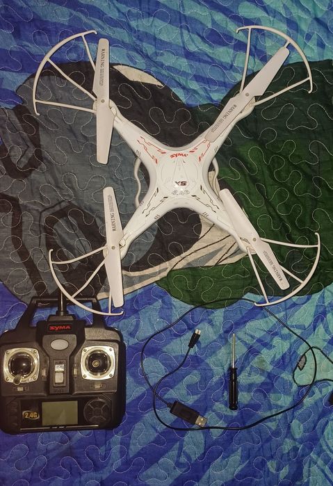 Радиоуправляемый квадракоптер