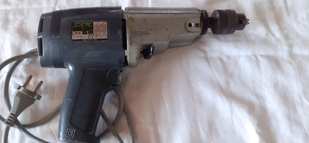 Pistol de găurit vechi sckil