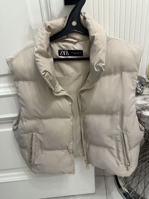 Calvin Klein , Zara.