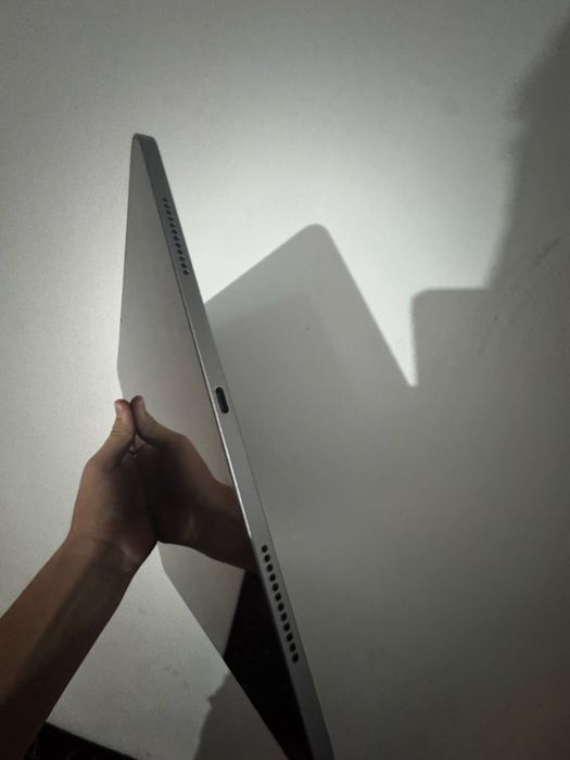 Продам iPad Air (13) M3 (2025)