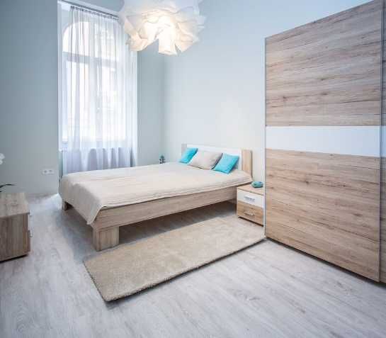 Дава се под наем Тристаен апартамент в Пловдив, Център - 72 кв.м за 224.4 € - Снимка #2