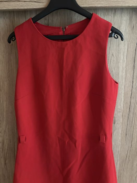 Подарявам дамска рокля на марката MANGO в размер XS