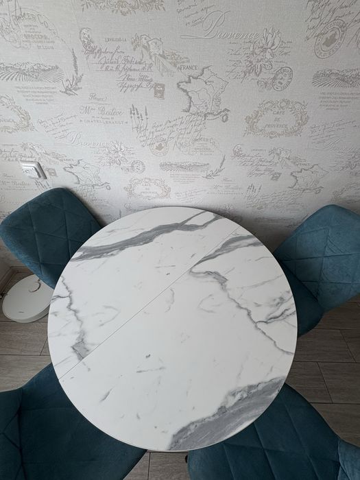 Продам стол кухонный трансформер