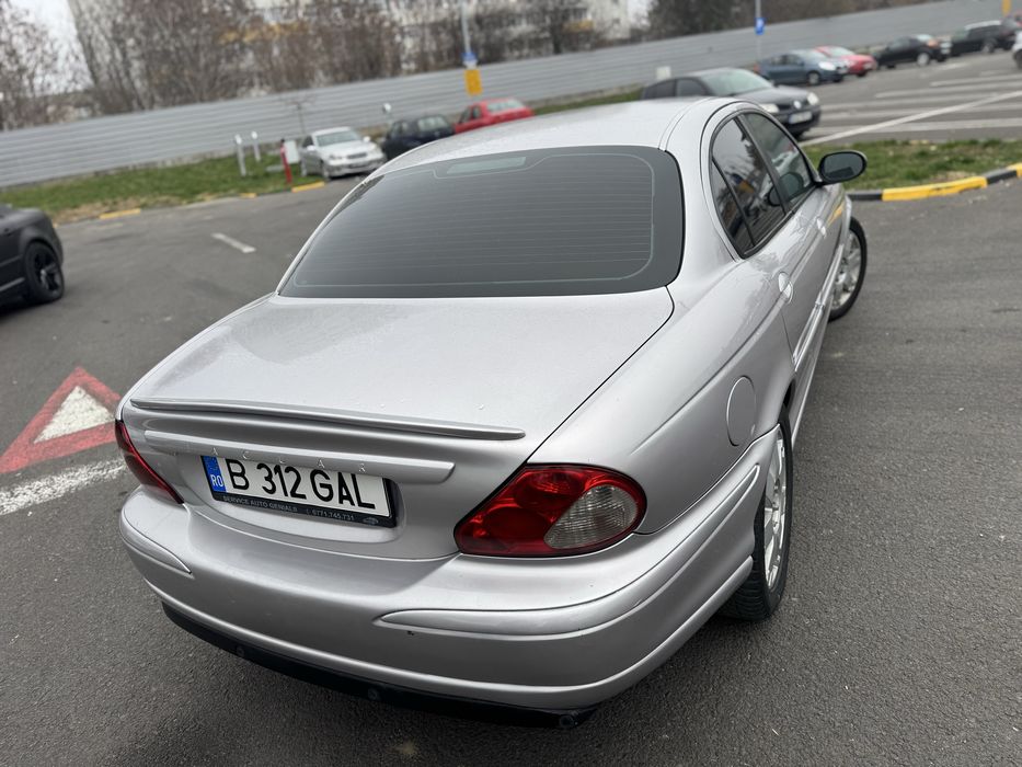 Vand Jaguar 2.0 diesel  stare foarte buna