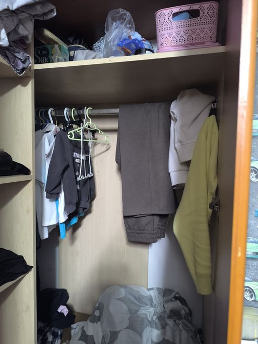 Продам шкаф угловой