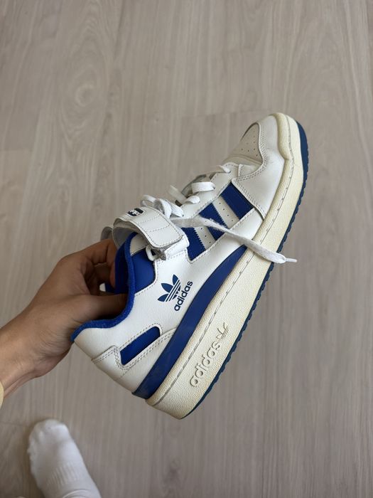 Adidas forum low