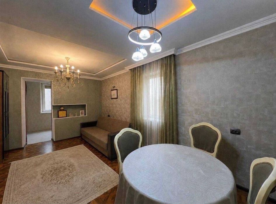 Айбек 1в2 ком 45м2 , срочно продается квартира