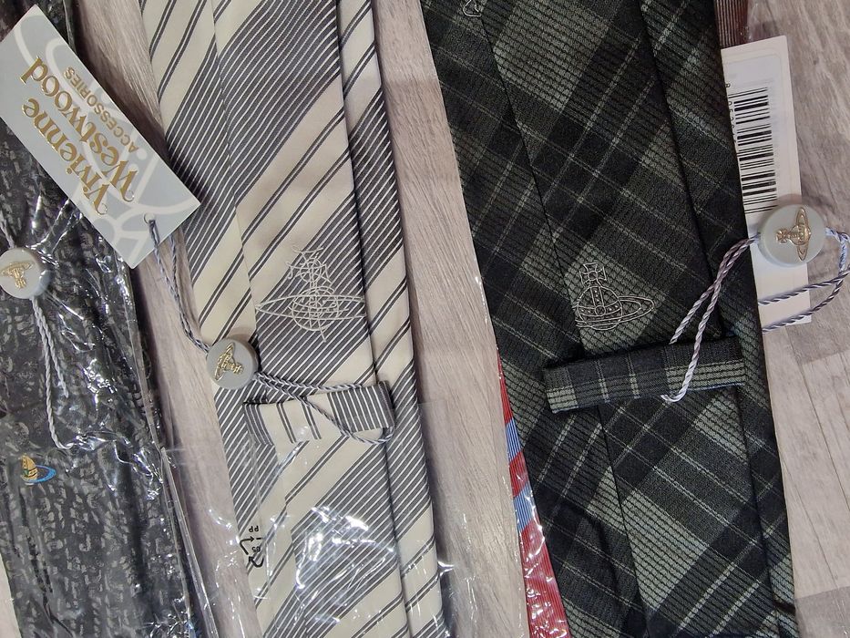 Вратовръзка  Vivienne Westwood