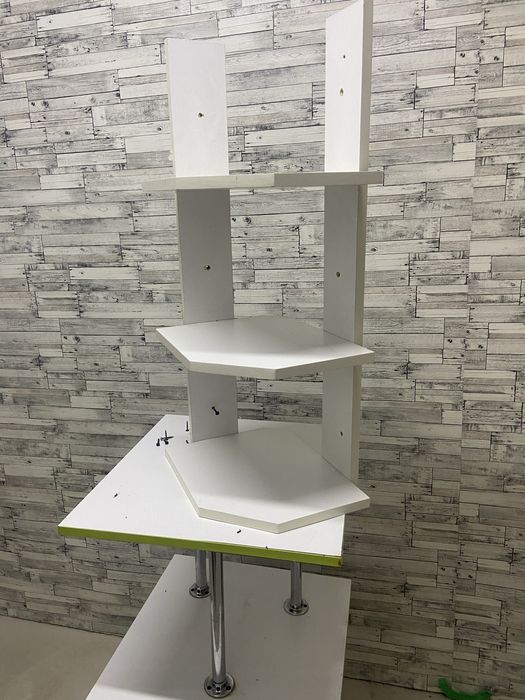 На продажу полки