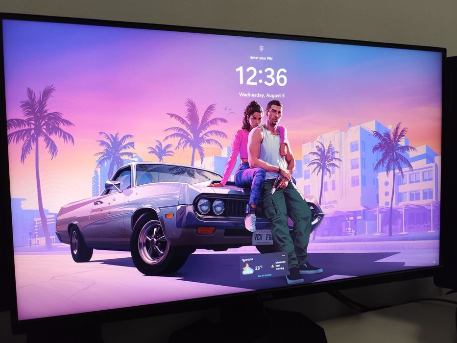 Dell G2724D – 27" QHD 165Hz като нов от магазина, много запазен