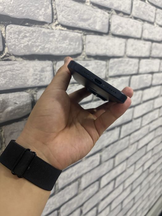 Срочно продается Iphone 15 pro