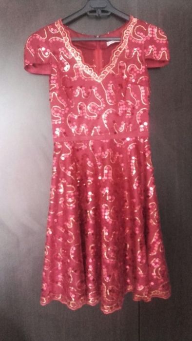 rochie de seara cu paiete