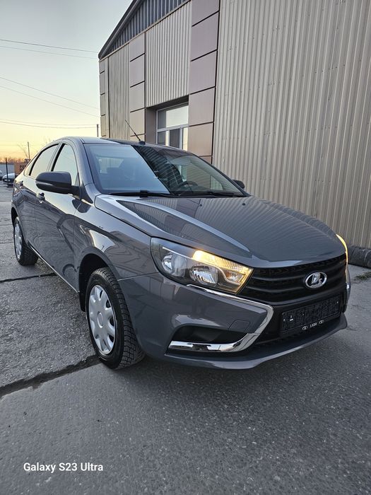 Лада Веста 2022г. 82.000км