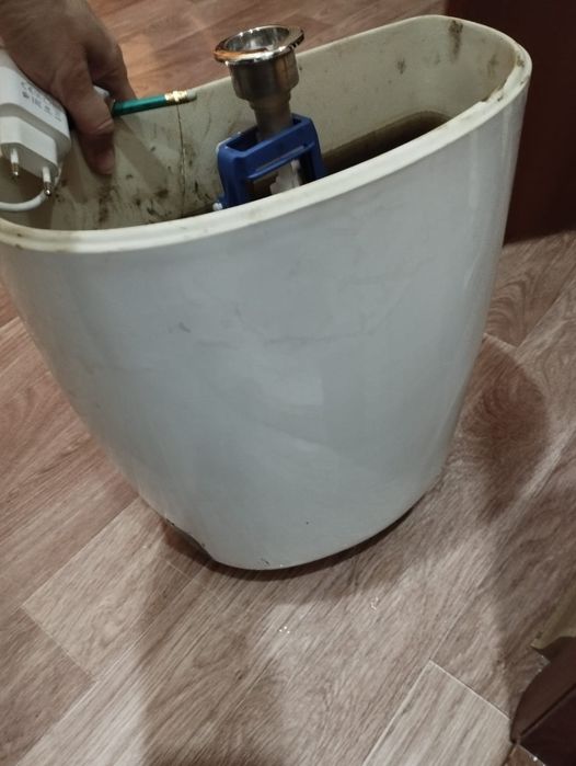 Продам Б/у унитаз