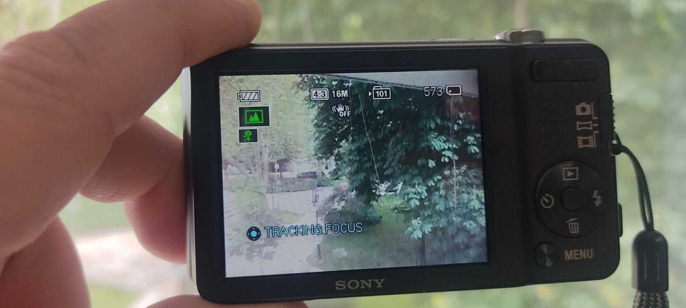 Чудесно фотоапаратче SONY DSC W710