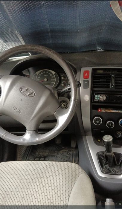 Hyundai Tucson 2.0 CRDi 4x4 – 2005 – 2.500 € negociabil