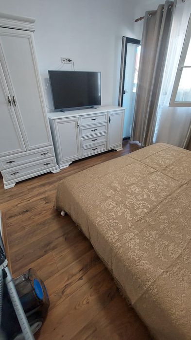 vind apartament cu 2 camere