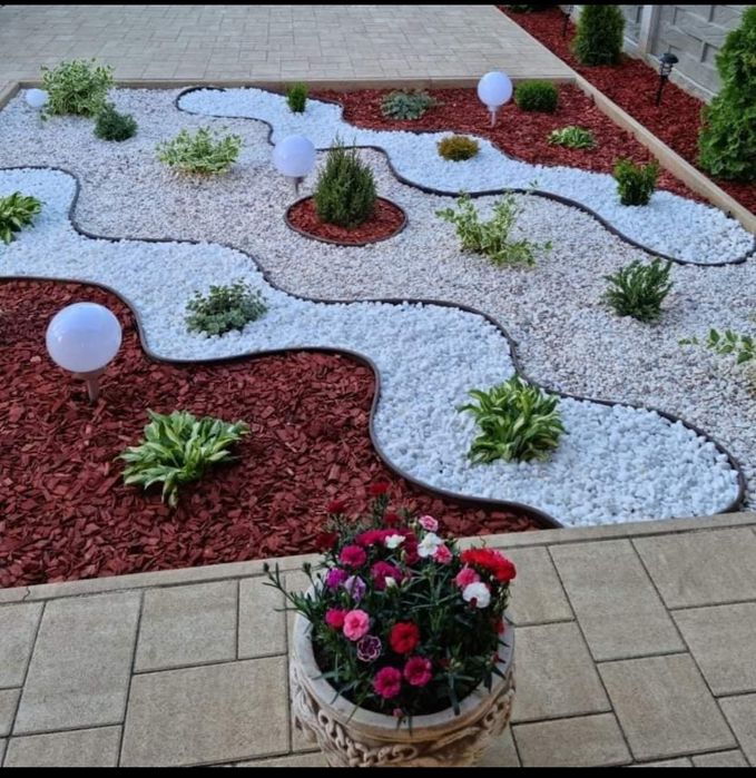 Piatra decorativa ornamentala gradina rotunjita și colturoasa